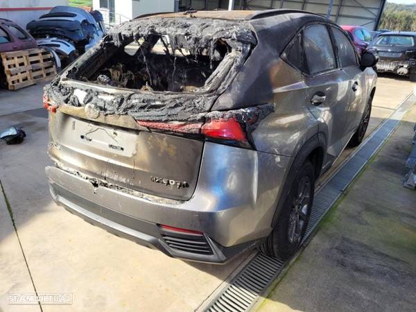 Lexus Nx300h 2020 para peças - 2