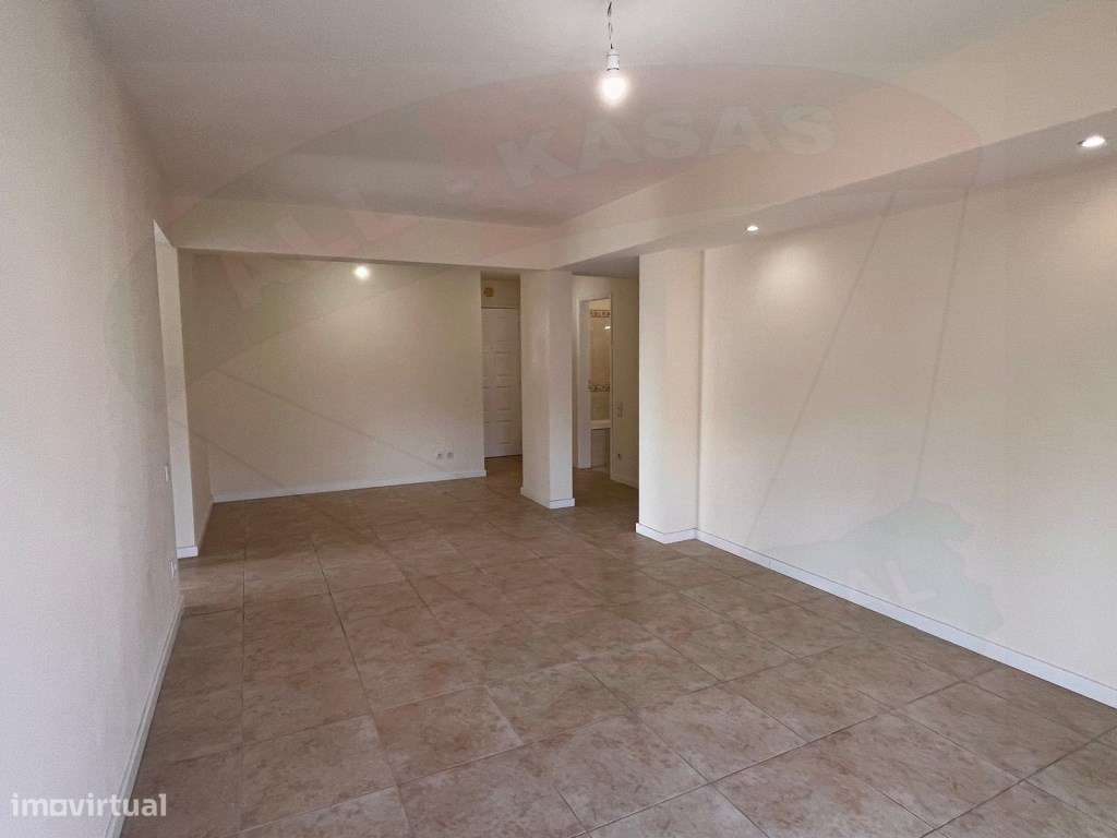 Apartamento T2, Tapada das Mercês - Grande imagem: 5/19