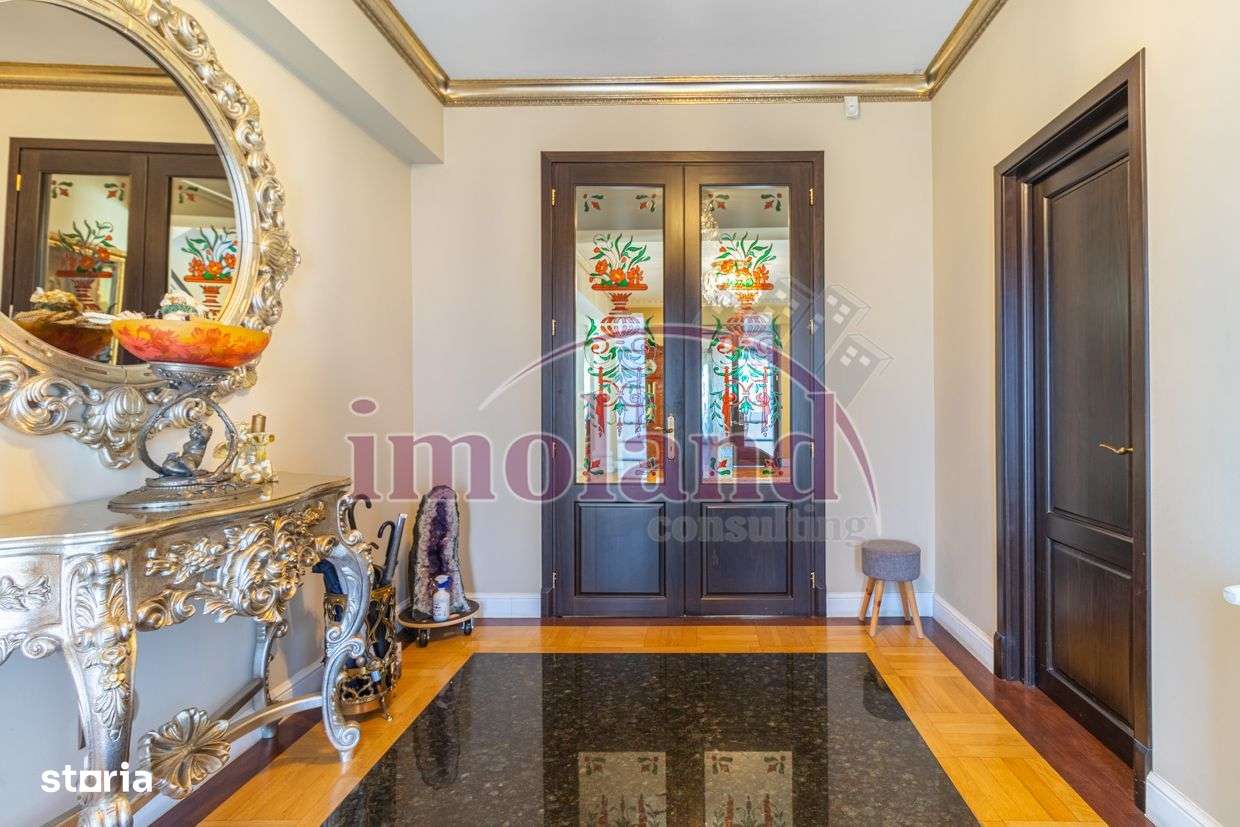 Vila cu piscina si garaj - 6 dormitoare - Pantelimon - Imagine principală: 4/20