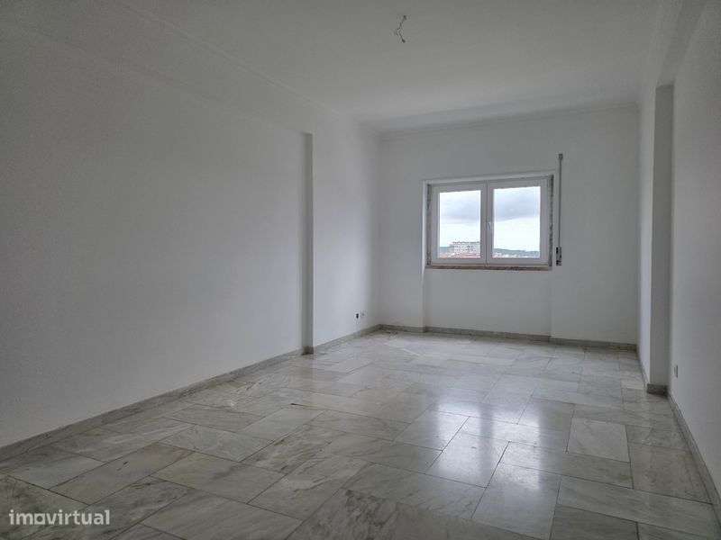 T2 Arrendamento-Queluz (estação) Ler anúncio até o Fim! - Grande imagem: 2/12