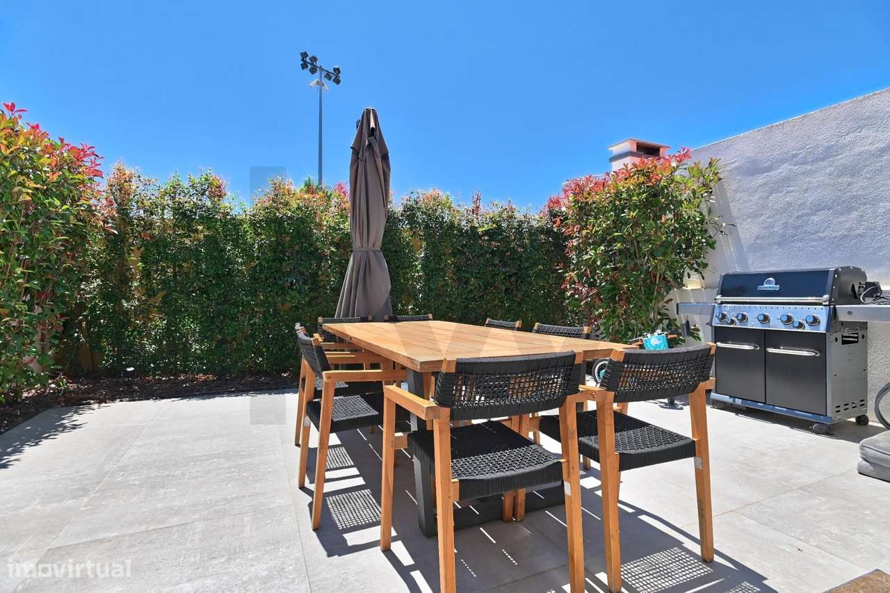 Moradia T4+1 com terraço e garagem, no Bairro da Martinha, Cascais - Grande imagem: 5/40