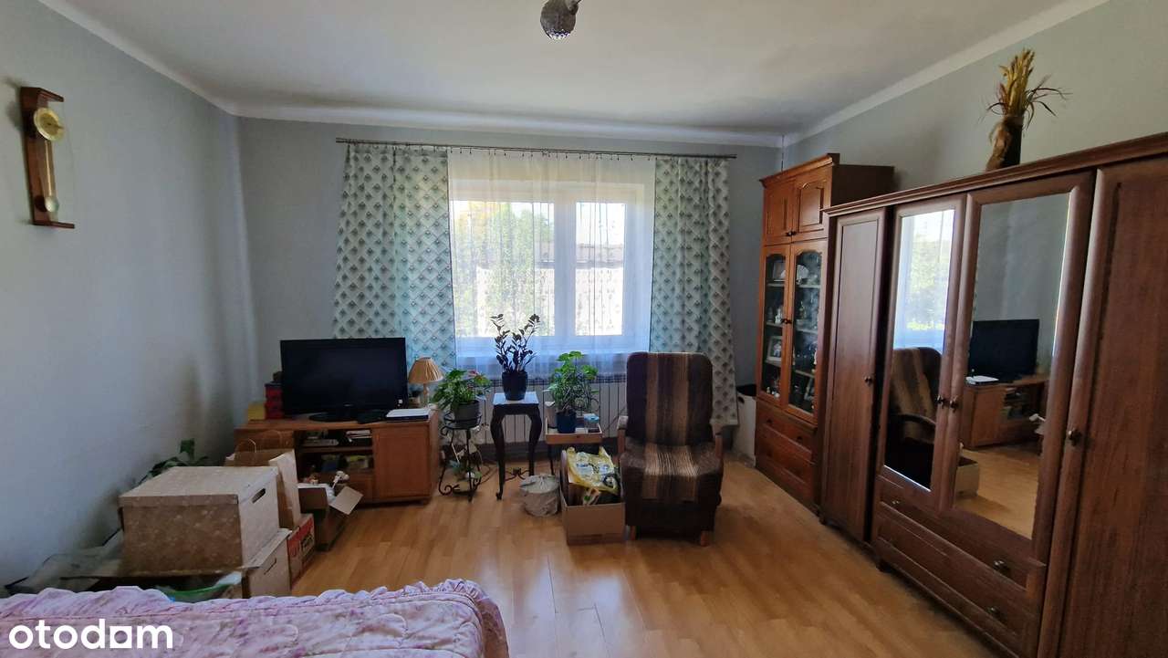 Poręba dom blisko centrum, parterowy z poddaszem do adaptacj-6