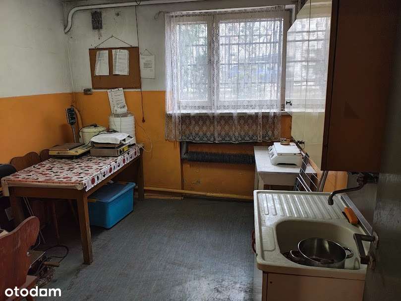 Dom wraz z warsztatami i powierzchnią biurową!-17