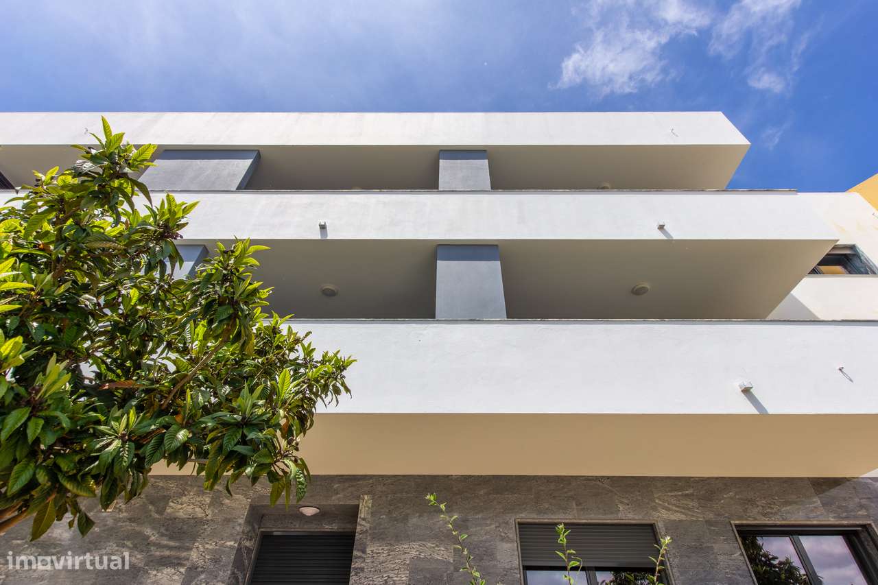 Apartamento T2 com A/C e arrecadação- Barreiro Perto da Praia e Centro-20