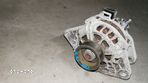 Alternator 37300-2b101 1.4 1.6 16V Hyundai i30 I 07-12 - 2