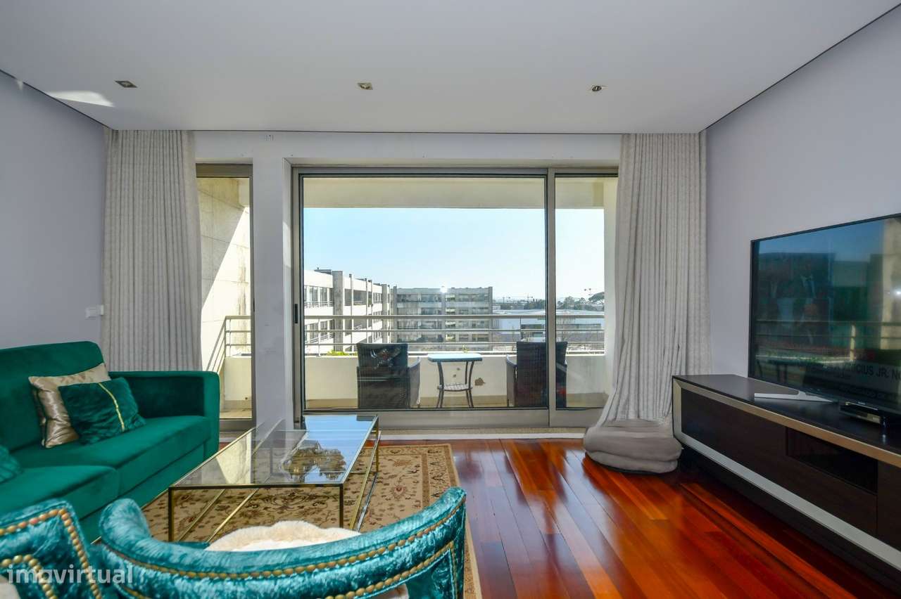 T2 | equipado | mobilado em Condomínio Privado com Piscina | Maia - Grande imagem: 2/34