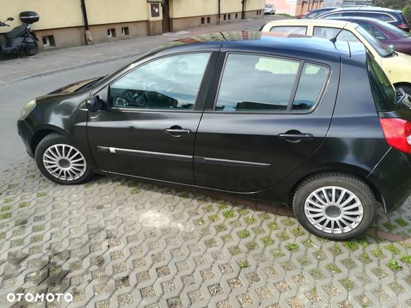 Renault Clio - 5