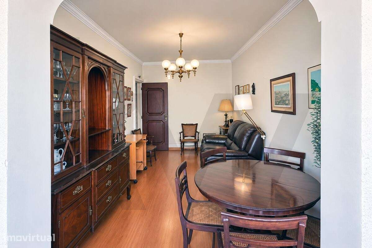 Apartamento T2 Centro Damaia de Cima-27