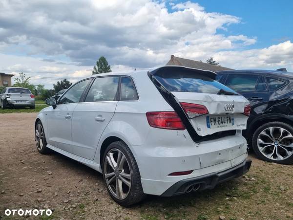 Audi A3 35 TFSI Sportback S line - 5