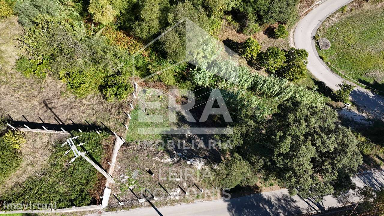 Terreno para construção com cerca de 900m²-10