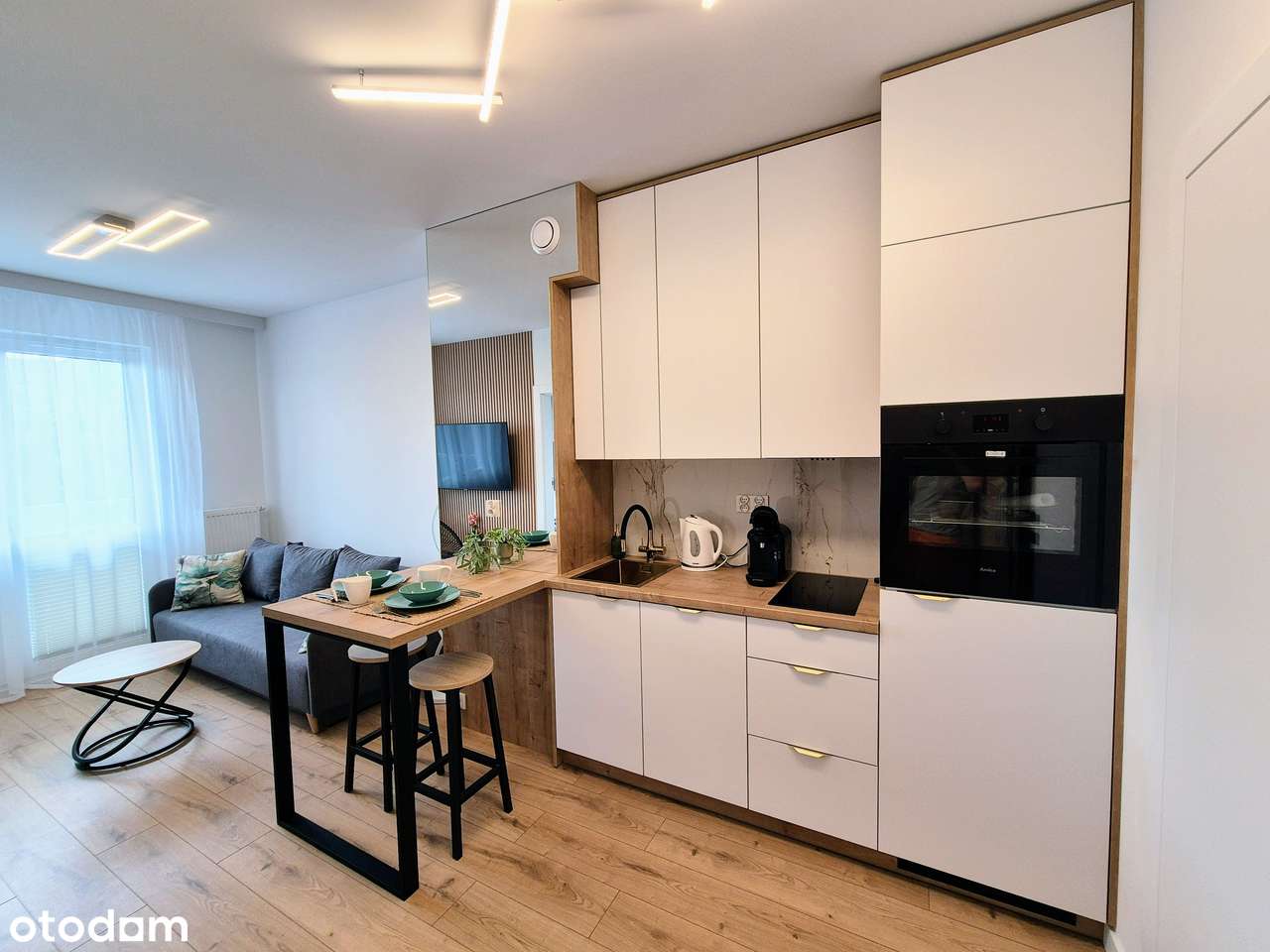 NOWY BLOK Staszica, 2 pokoje, balkon-KOMPLET WYPOSAŻENIA! DLA STUDENTA