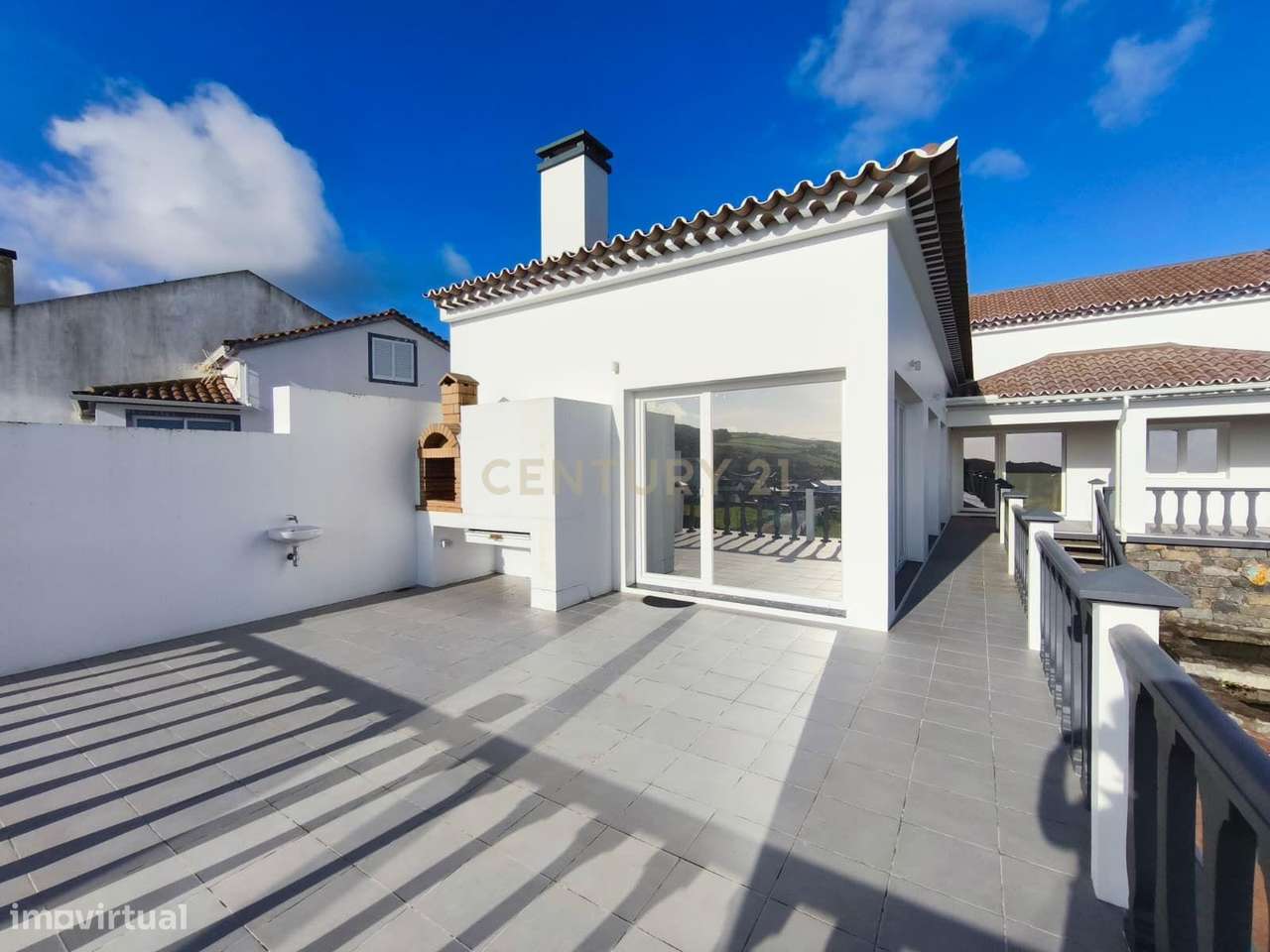 Casa Renovada com Vista Mar em Lomba da Fazenda, Nordeste-23