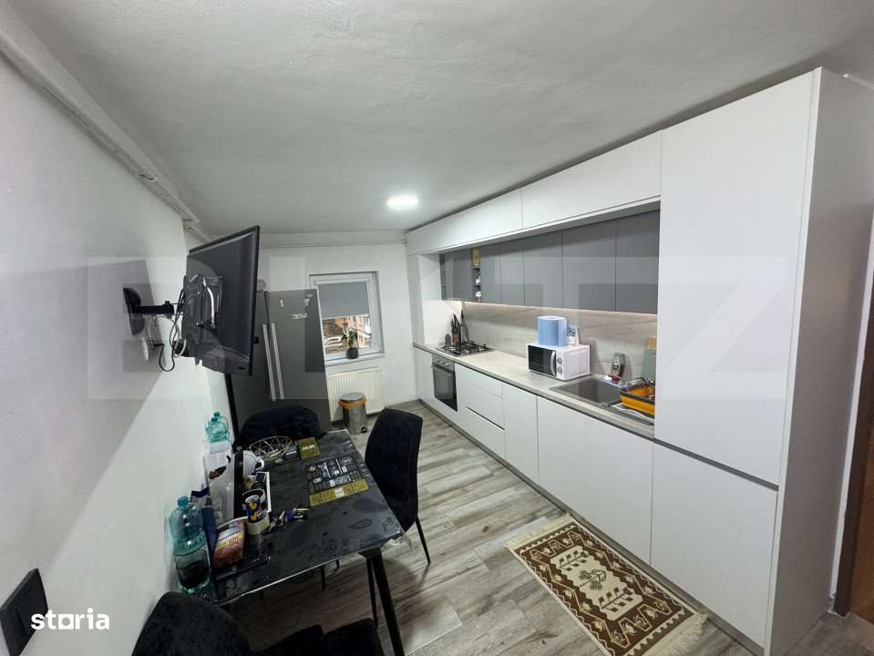 Apartament 3 camere, 80 mp, decomandat, zona Centrala - Imagine principală: 2/8