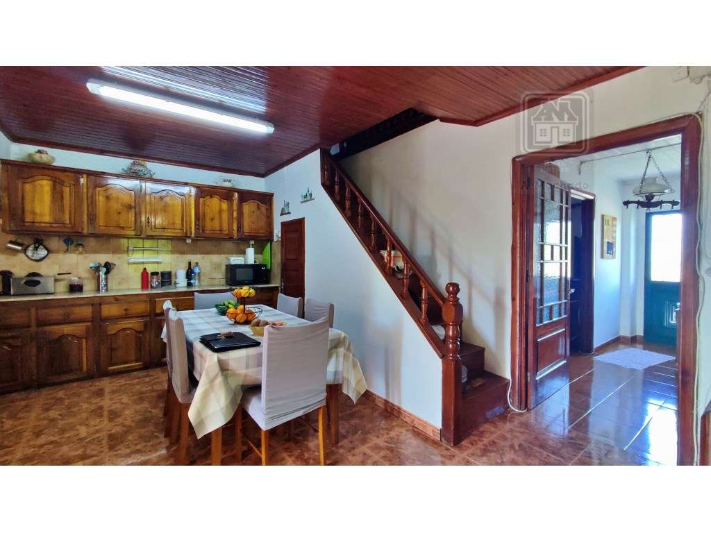 VENDA de CASA - MORADIA com Jardim, Entrada Lateral e Quintal - Fen...-16