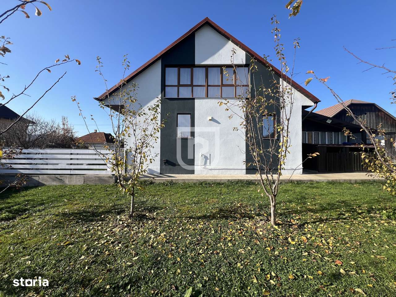 Casa lux de vanzare in Bucsoaia | Gura Humorului-11