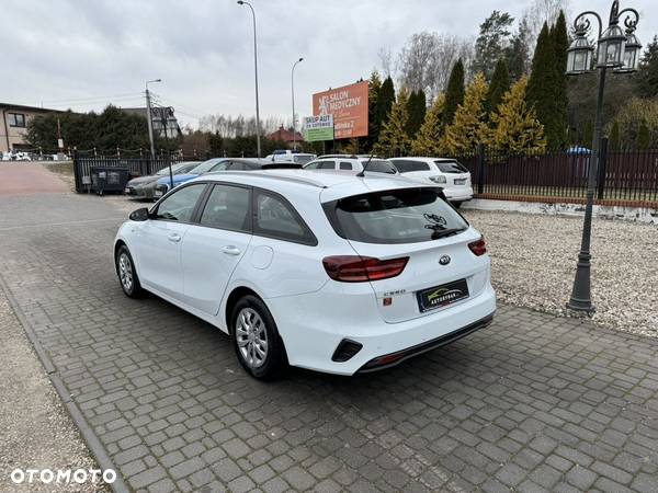 Kia Ceed SW 1.0 T-GDI 100 OPF Vision - 34