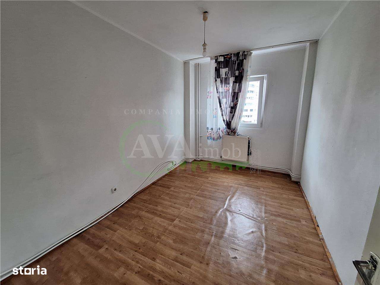 Apartament 3 camere decomandate, 2 bai, etajul 3 , zona Nord - Imagine principală: 5/9