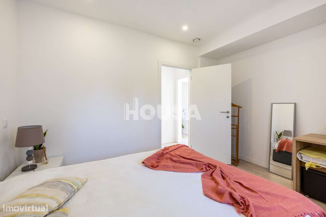 Moradia T4 térrea totalmente renovada na Gândara dos Olivais-9