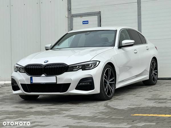 BMW Seria 3 330i M Sport sport - 19