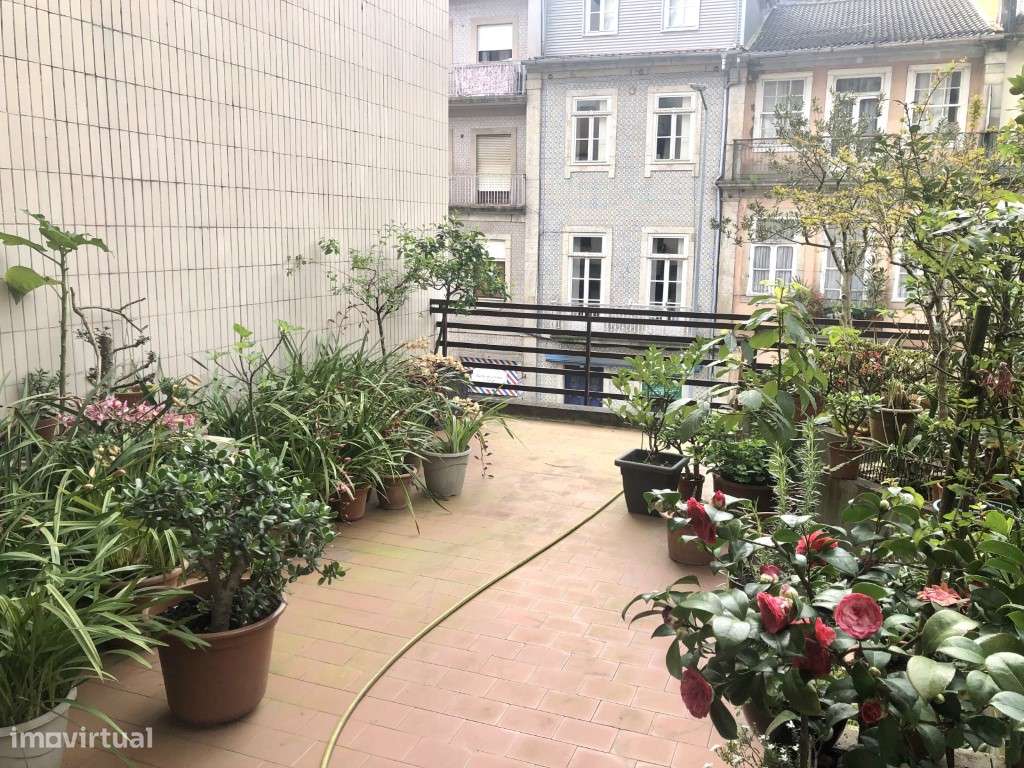 Apartamento T5 com garagem, no centro histórico de Braga. - Grande imagem: 3/21