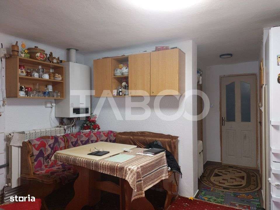 Casa individuala 2 camere 58 mpu curte si gradina 332 mp Cisnadie - Imagine principală: 2/15