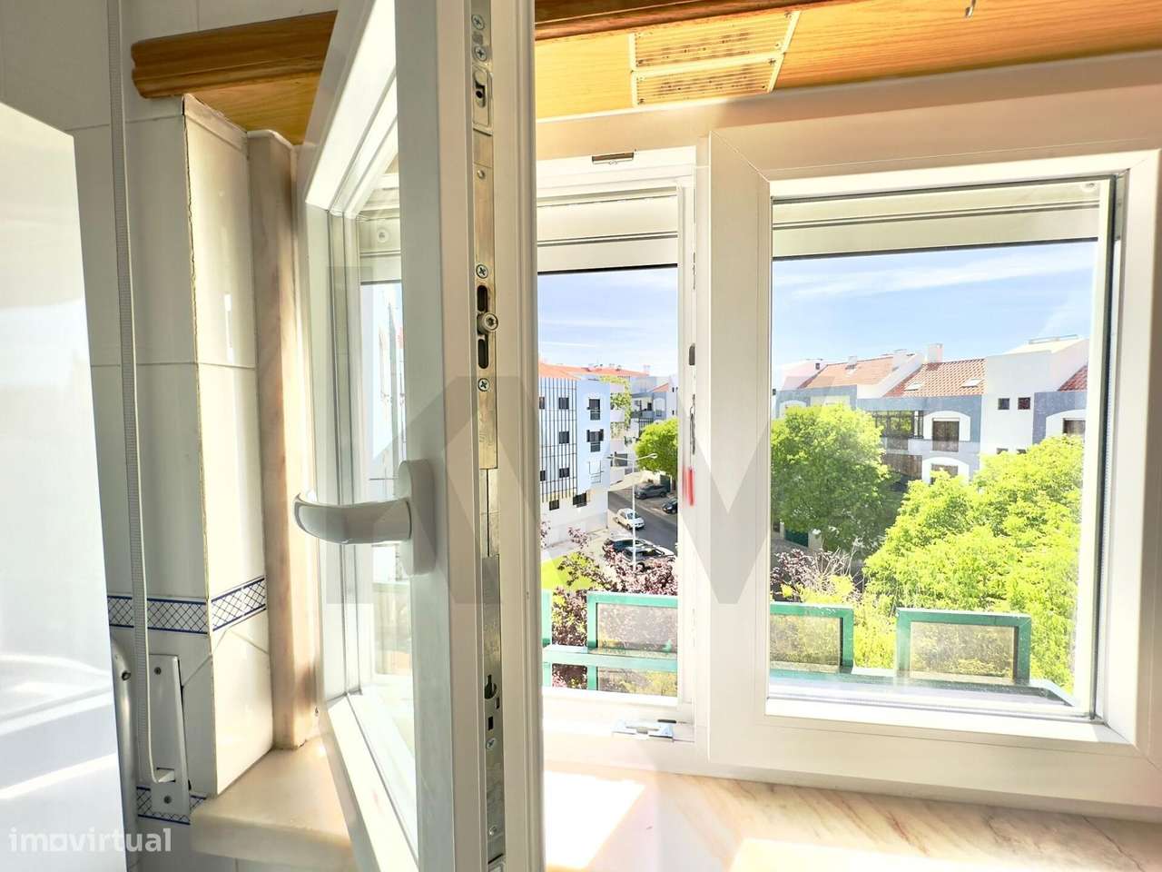 T2 com elevador na Urbanização do Buzano - São Domingos de Rana - Cas-12