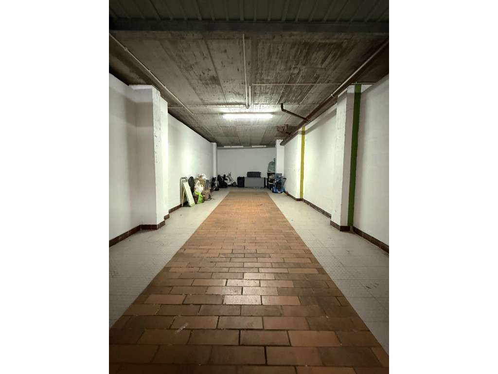 T3 com Terraço de 32 m², Garagem Dupla e Piscina a 300 m da Praia -...-20