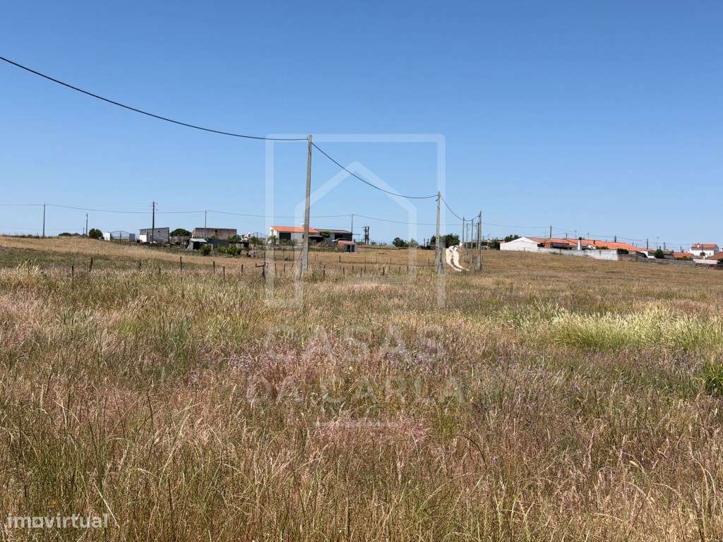 Terreno rústico com 1.8 hectares em Pias-1