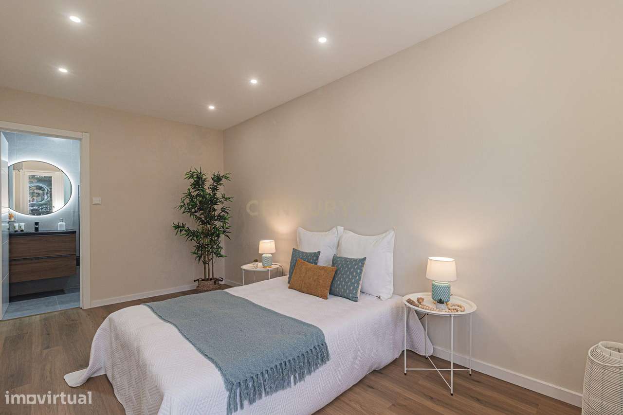 ✨ T2 Totalmente Remodelado com Terraço ✨-29