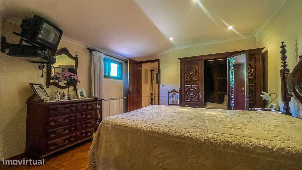 Moradia T4 | Zona Vinícola | Salzedas | Tarouca-7