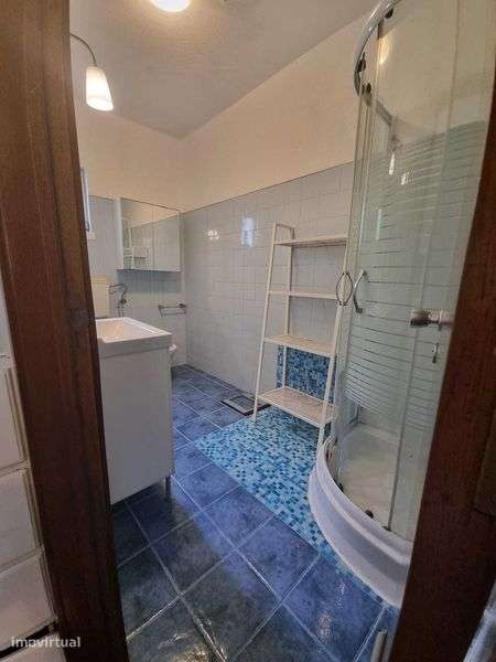 T1 r-c,mobilado ,metro-viso,divisões independentes,  um quarto - Grande imagem: 4/12