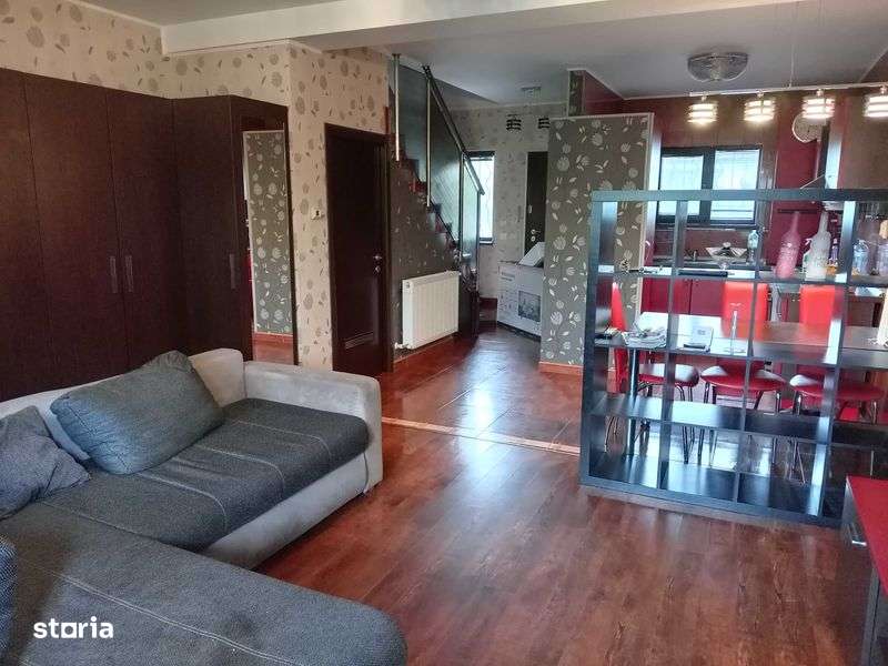 Vila Tunari,mobilata si utilata ,3 camere ,terasa si curte, 850 euro - Imagine principală: 4/8