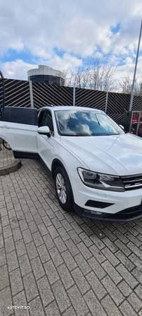 Volkswagen Tiguan 1.5 TSI ACT Comfortline - 9