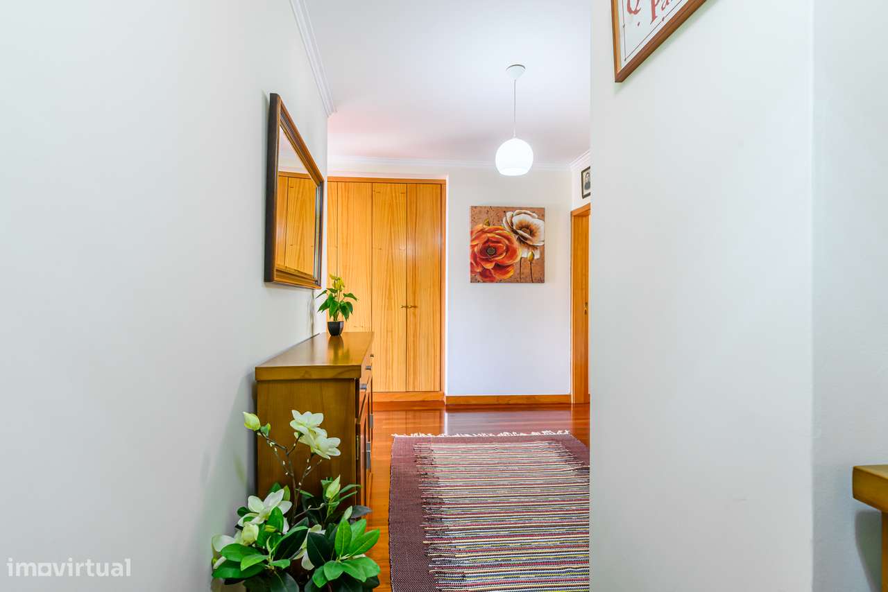 Apartamento T2 com suíte e garagem no centro da cidade de Esposende - Grande imagem: 4/22