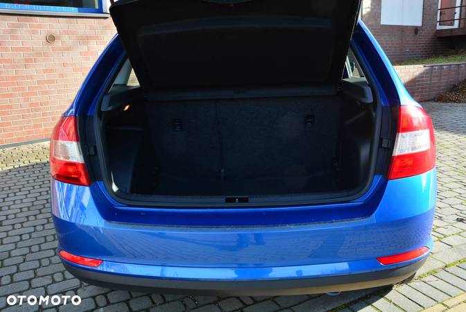 Skoda RAPID 1.4 TSI Active Max DSG - 8