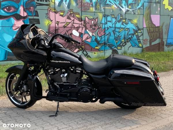 Harley-Davidson Touring Road Glide - 6