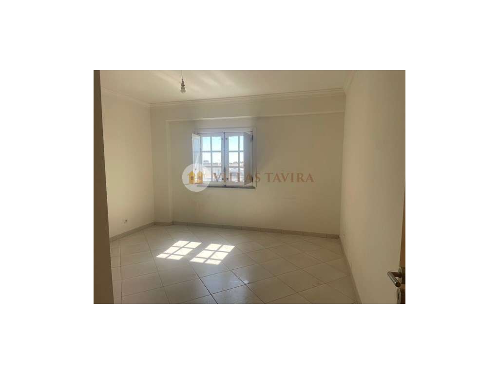 Apartamento T2 - Vistas-Centro da Cidade- Lugar de Garagem - Grande imagem: 4/6