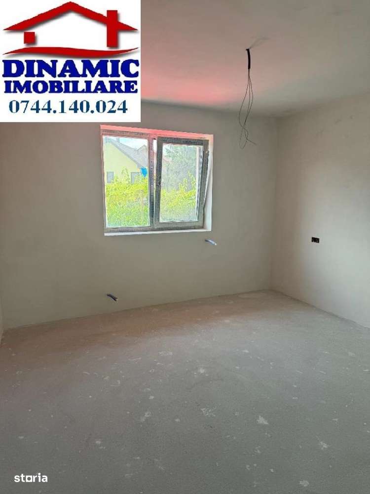 Ap 3 camere, parter (la vilă). Preț 80.000 euro REDUS de la 85.000 eur - Imagine principală: 2/7