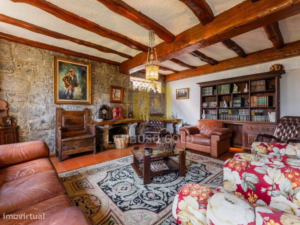Encantadora Moradia T4 em Pedra Campos e Louredo - Grande imagem: 4/35