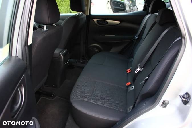 Nissan Qashqai 1.5 dCi Acenta EU6 - 32