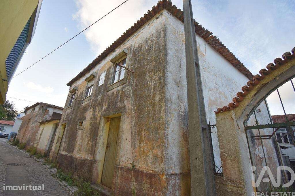 Casa tradicional T3 em Miranda do Corvo de 111,00 m2 - Grande imagem: 3/27
