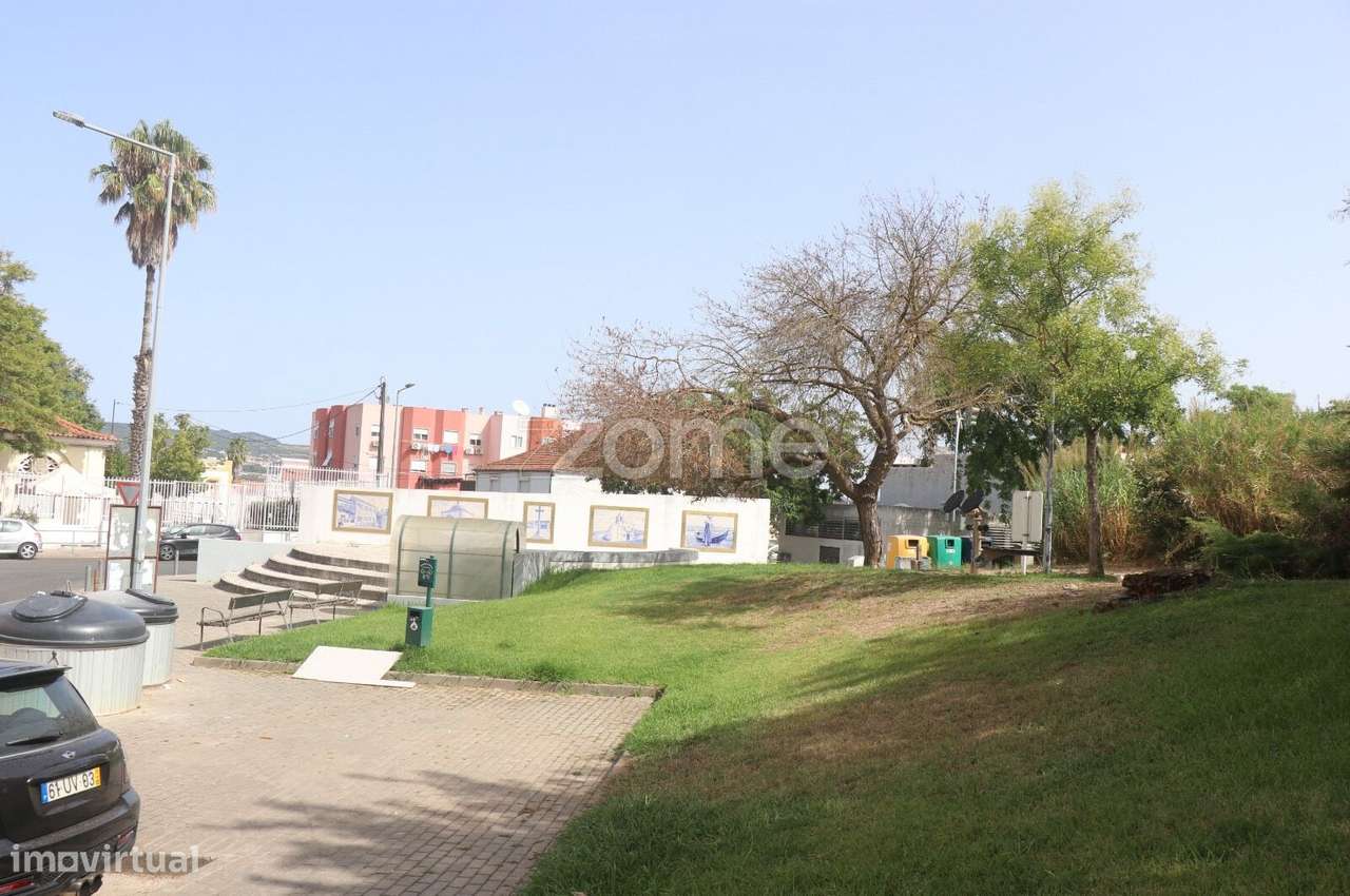 T3 Renovado em Frielas-34