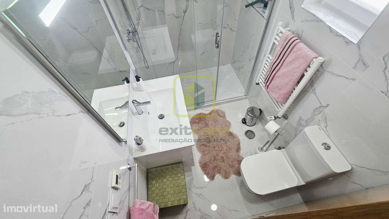 Moradia de Luxo a 5 Minutos da Praia da Barra-22