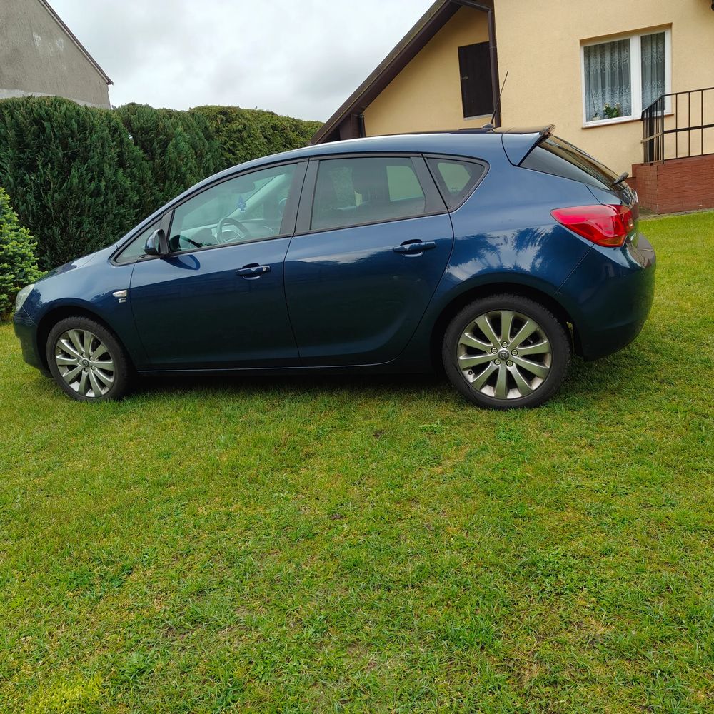 Opel Astra J 1.4 2012