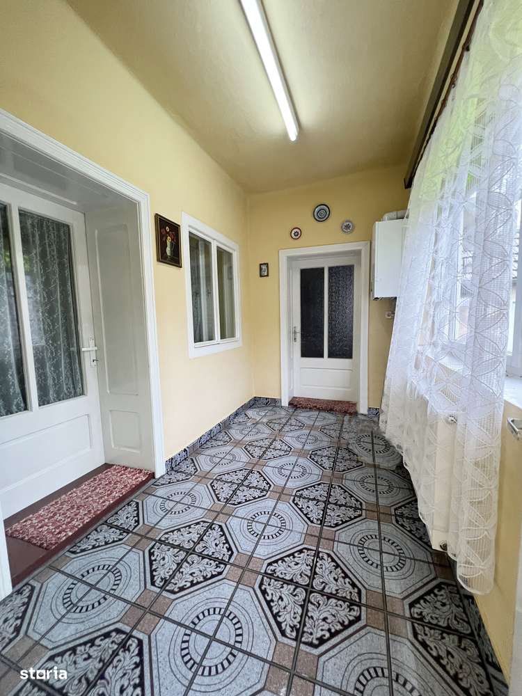 Casa de vanzare in Sebes - Imagine principală: 2/9