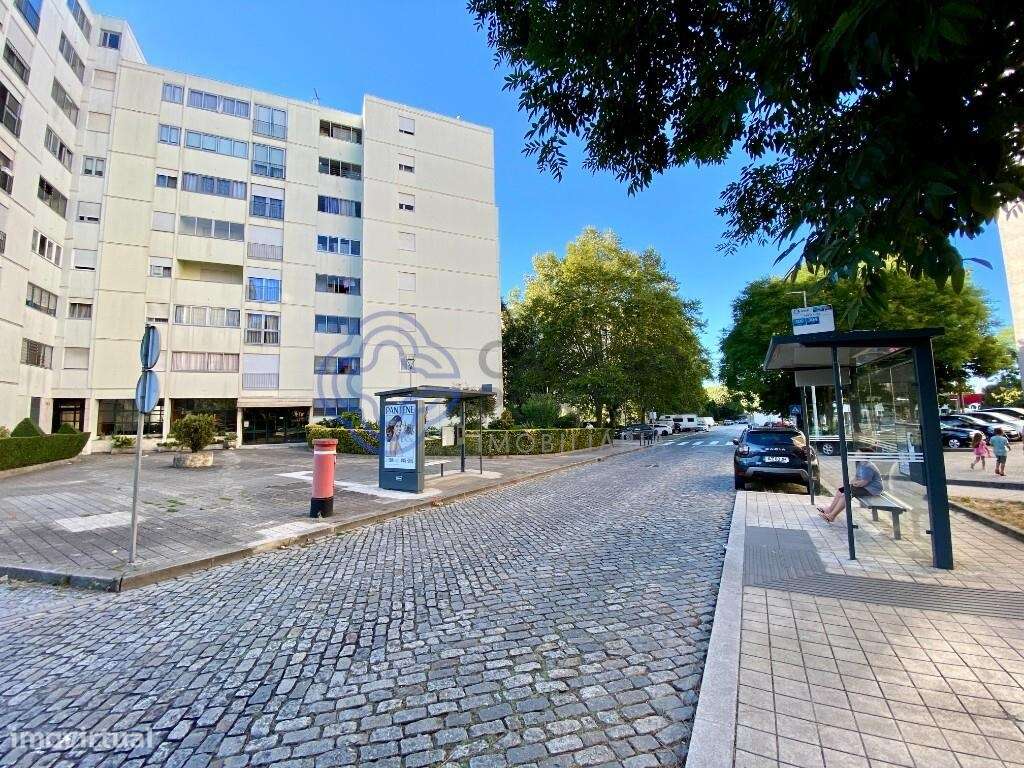 Apartamento T2 com Garagem no Porto. - Grande imagem: 2/28