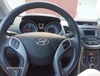 Hyundai Elantra 1.6 Style - 11