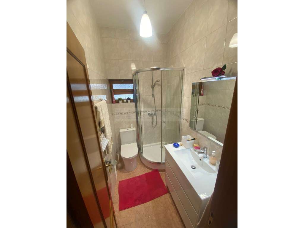 Moradia Térrea T3 - bem localizada-11