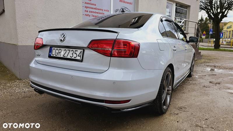 Volkswagen Jetta 2.0 TSI DSG Highline - 13