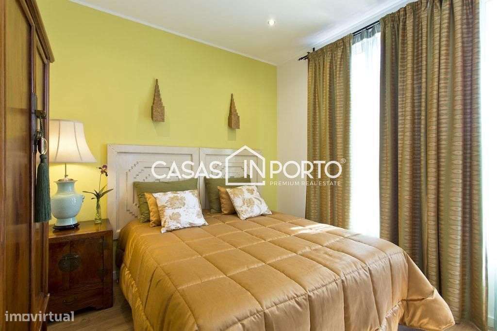 Moradia T4 de Traça Antiga Renovado com Licença AL-6